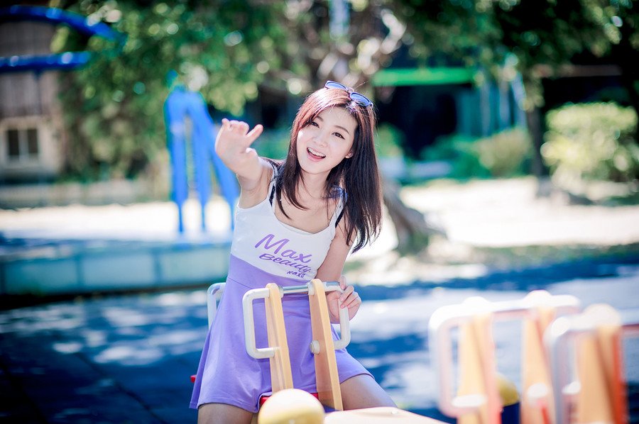 人之所以悲伤,是因为我们留不住岁月;而更无法面对的是有一日,青春,就这样消逝过去。